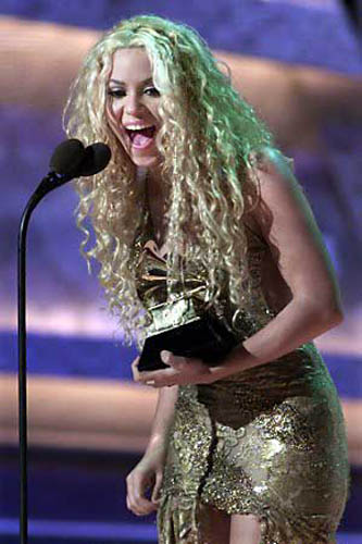 Shakira /  8 